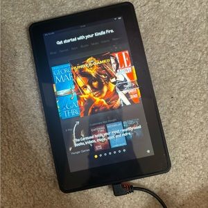 Kindle Fire (2nd Generation) in good condition comes with a case no charger.
